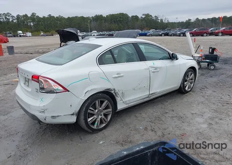 2012 Volvo S60 T6 из США, поврежденный, VIN YV1902FH5C2024488